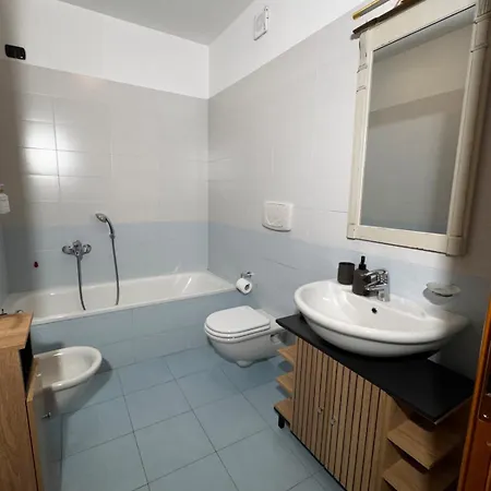 Apartment Beautiful With Garden Como
