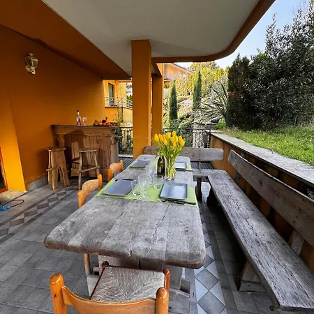 Beautiful With Garden Apartment *