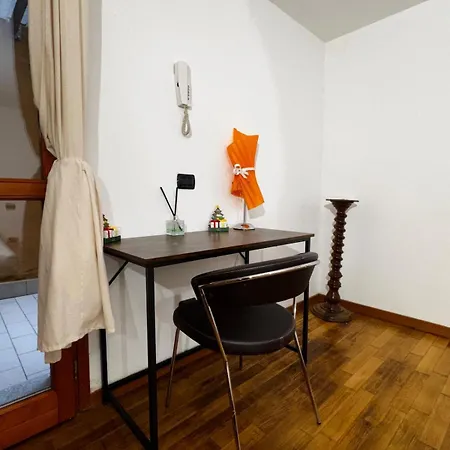 Apartment Beautiful With Garden Como