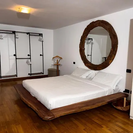 Beautiful With Garden Apartment
